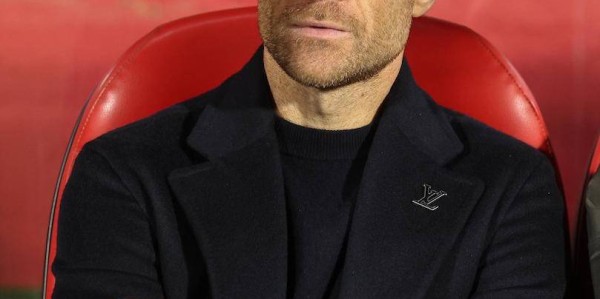 皇马将德甲球星列入夏窗引援名单，但面临来自宿敌的实质性兴趣威胁